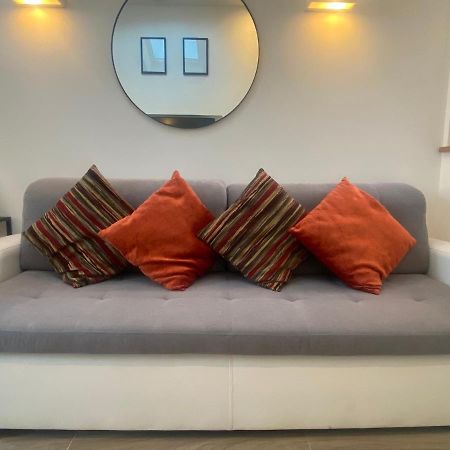 Lovely And Modern Studio Apartment. Боргемвуд Екстер'єр фото