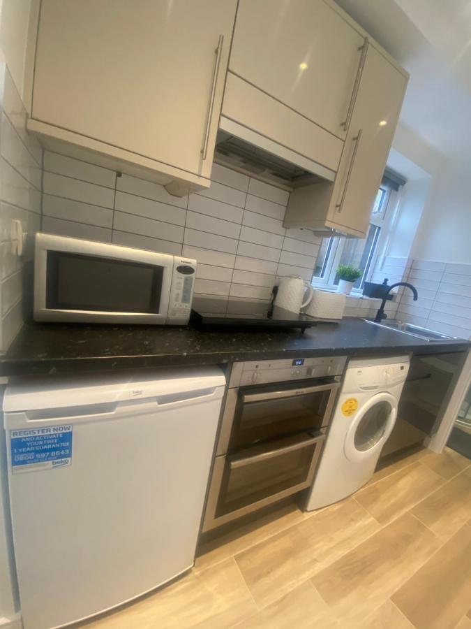 Lovely And Modern Studio Apartment. Боргемвуд Екстер'єр фото